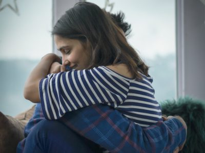 60 frases de conforto e carinho para acolher quem está precisando