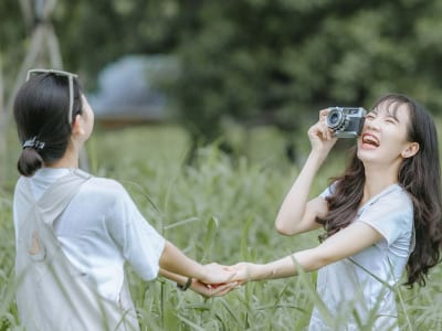 35 frases de músicas para amiga que falam sobre amor e parceria