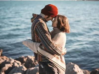 50 frases de saudade de amor para superar a dor da distância