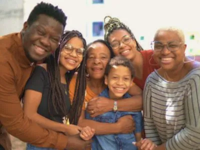 40 frases engraçadas de família para você se identificar