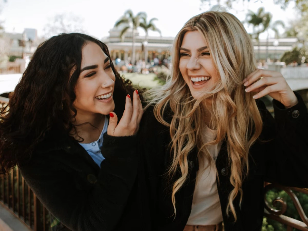 40 frases de aniversário para cunhada que expressam carinho fraterno