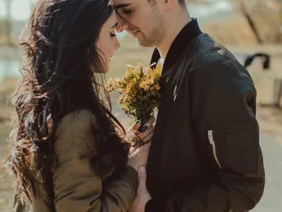 40 frases de amor à primeira vista para acreditar ou deixar isso de lado