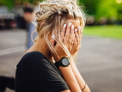 60 frases de decepção com amigos para mostrar o quanto está ferido