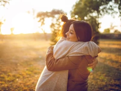 50 frases de saudade de amigos para quem está distante dos parceiros