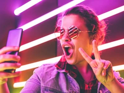 50 frases de superação de ex que expressam que ele ficou para trás