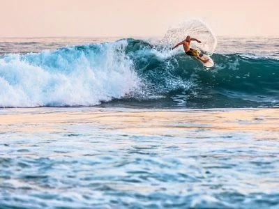 45 frases de surf para dropar qualquer onda