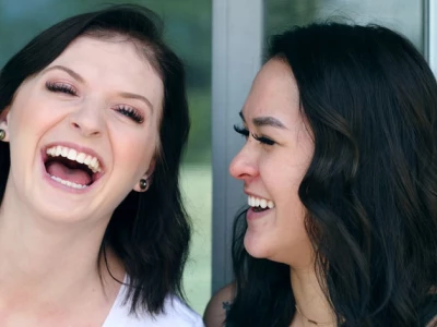 50 frases engraçadas de amizade para fazer a galera se divertir