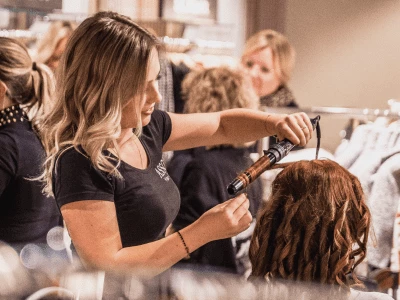 30 frases para salão de beleza que exaltam o valor de se cuidar